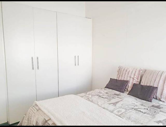 2 BEDROOM APARTMENT FOR SALE IN UMHLANGA RIDGE